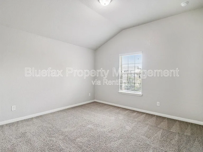 13840 Tribeca — Photo 26