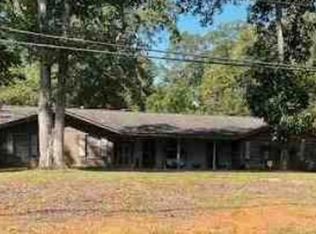 268 Mixon School Rd, Ozark, AL 36360
