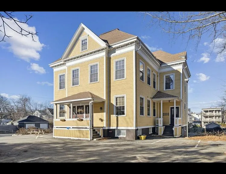 55 Pitt St #4 — Photo 2