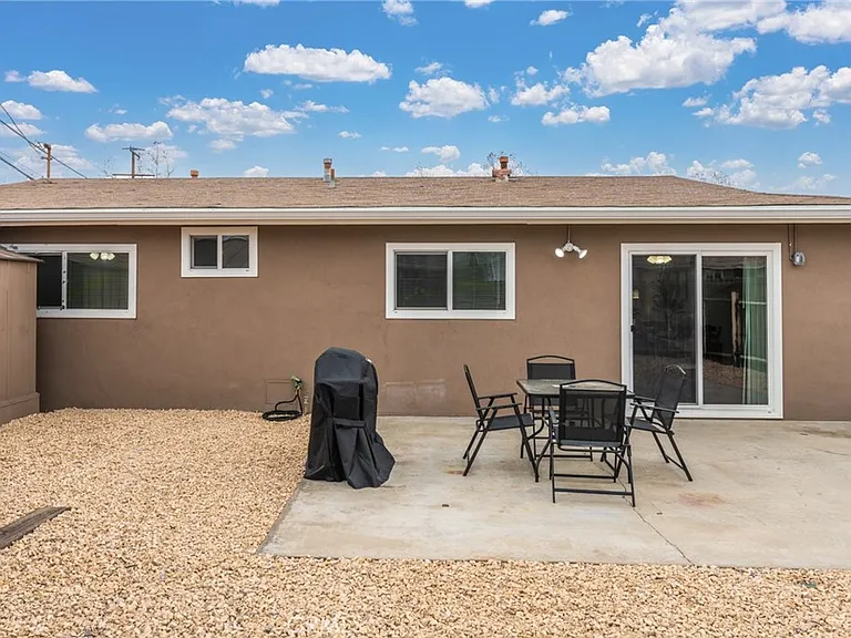 716 N Orange St — Photo 25