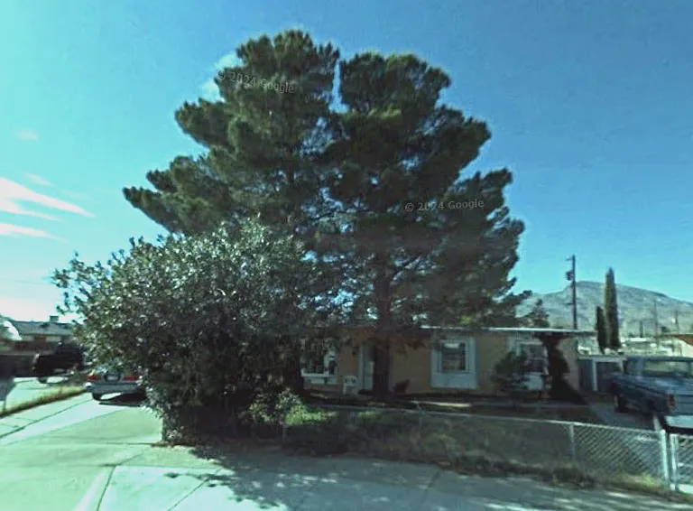 4912 Winthrop Dr — Photo 1