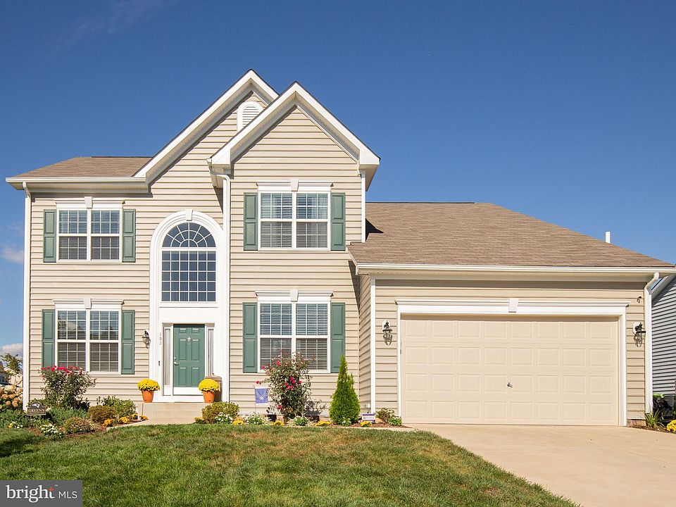 1st image of 103 Hanoverian Ct