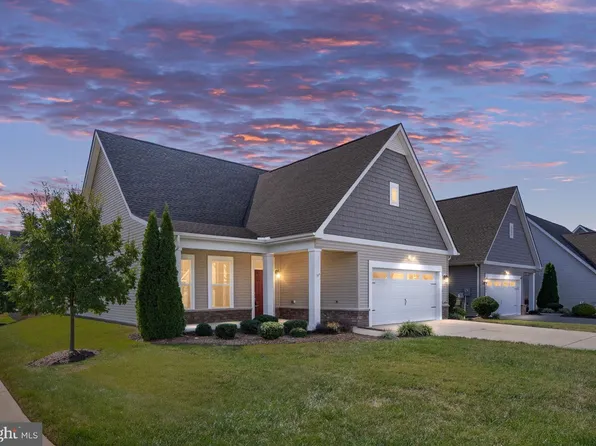 12211 Glen Oaks Dr, Fredericksburg, VA 22407