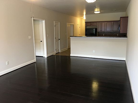 5th image of 5218 Sterling Glen Dr