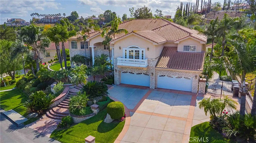 2809 Oak Knoll Dr photo 1