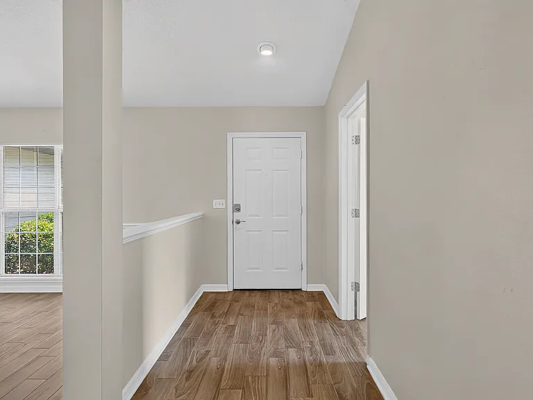 8038 SW 67th Rd — Photo 8