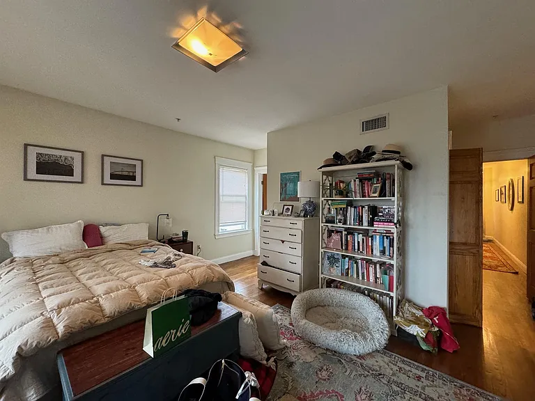 6 Giles Park #2A — Photo 10