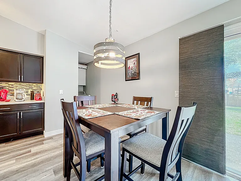 1614 Earlham Ave NW — Photo 10