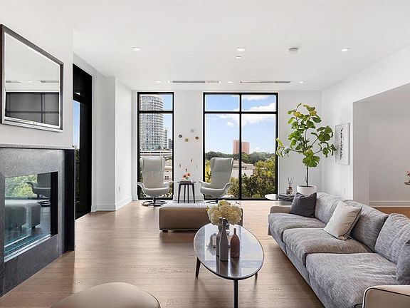 2nd image of 2710 Steel St #505