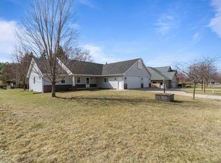 621 Voyagers Trl, Berlin, WI 54923
