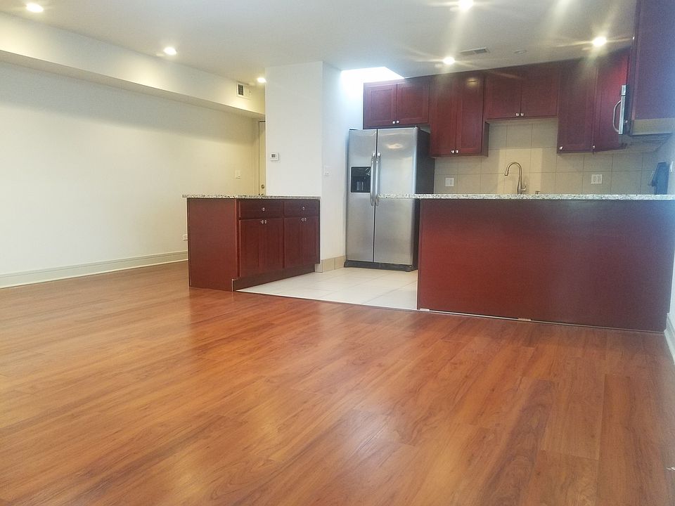 1st image of 9565 Franklin Ave Unit 1