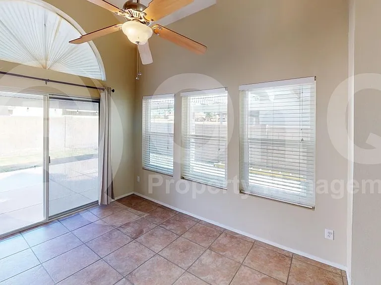 4314 E Frye Rd — Photo 10