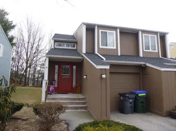 20 Arbor Dr #18A, Providence, RI 02908