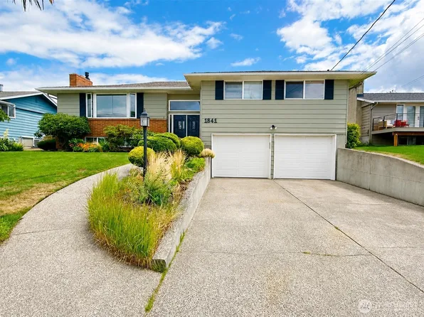 1841 N Lenore Drive, Tacoma, WA 98406