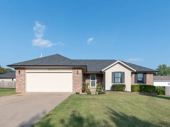 426 Waterwheel Avenue, Sparta, MO 65753