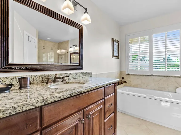 1333 SW 175th Way — Photo 34