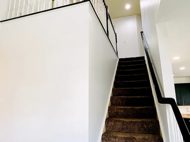 Carberry Dr — Photo 15