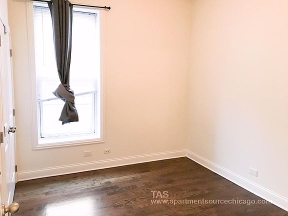2nd image of 1856 N Humboldt Blvd #G