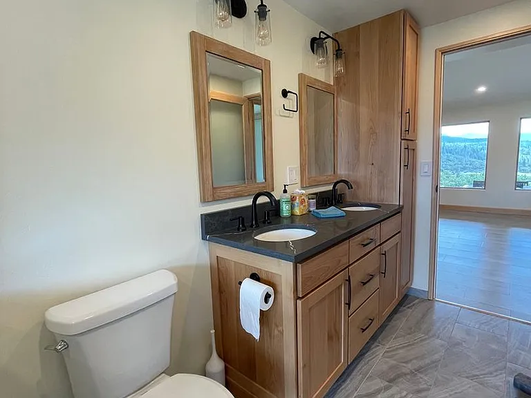 2103 Little Applegate Rd — Photo 21