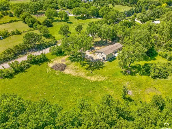 1644 E 800th Rd, Lawrence, KS 66049