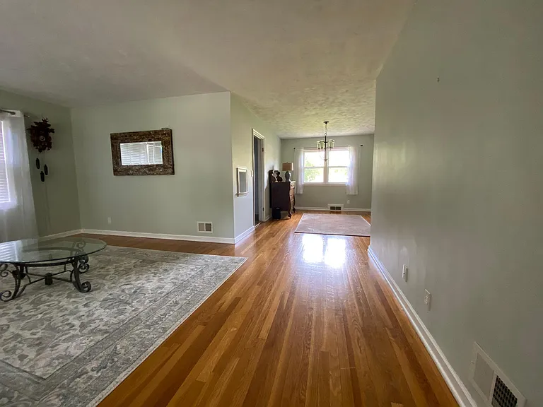 1676 Cheyenne St — Photo 3