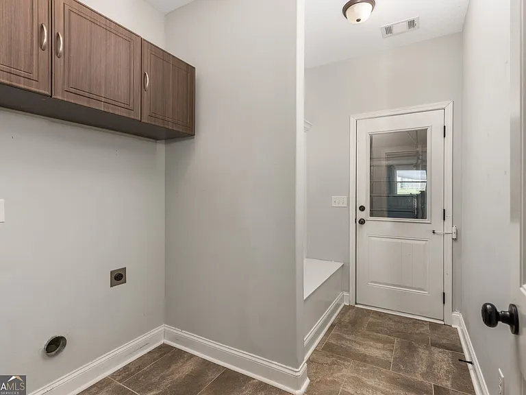 404 Ledford Way — Photo 7