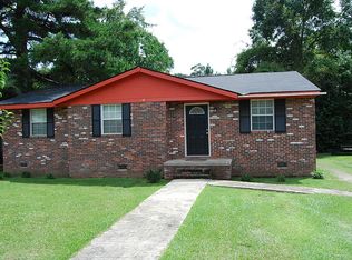 140 Crimson Cir, Thomasville, GA 31792