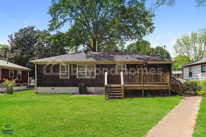 5713 Avenue P — Photo 28