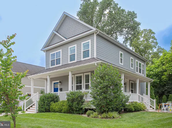 5812 Harrison Ave, Riverdale, MD 20737