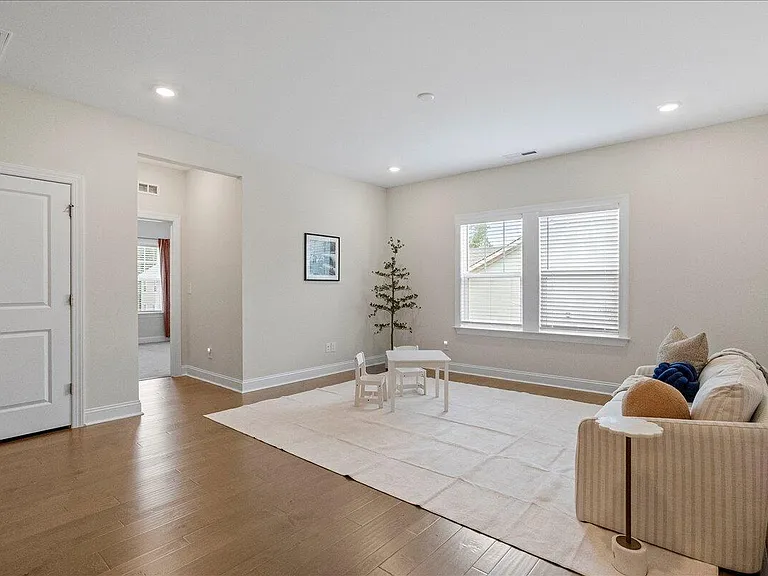 1829 Knights Crest Way — Photo 27