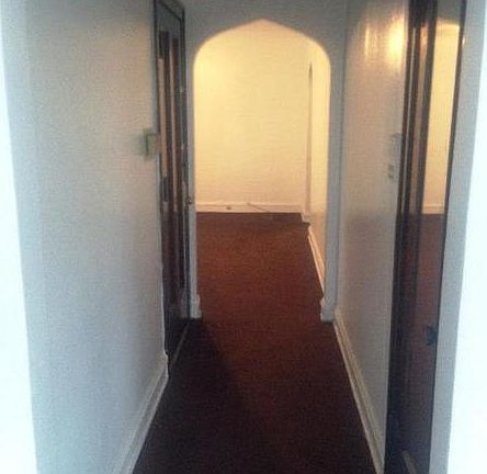 5th image of 10642 S Avenue C