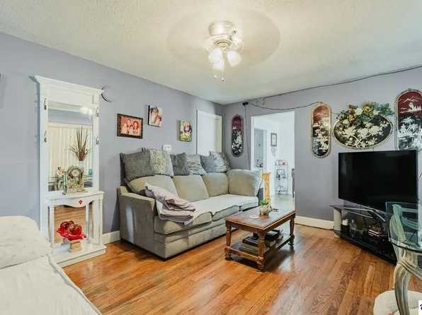 215 Peak St, Hodgenville, KY 42748