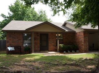 709 Peregrine Dr, Norman, OK 73072