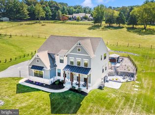 13520 Autumn Crest Dr S, Mount Airy, MD 21771