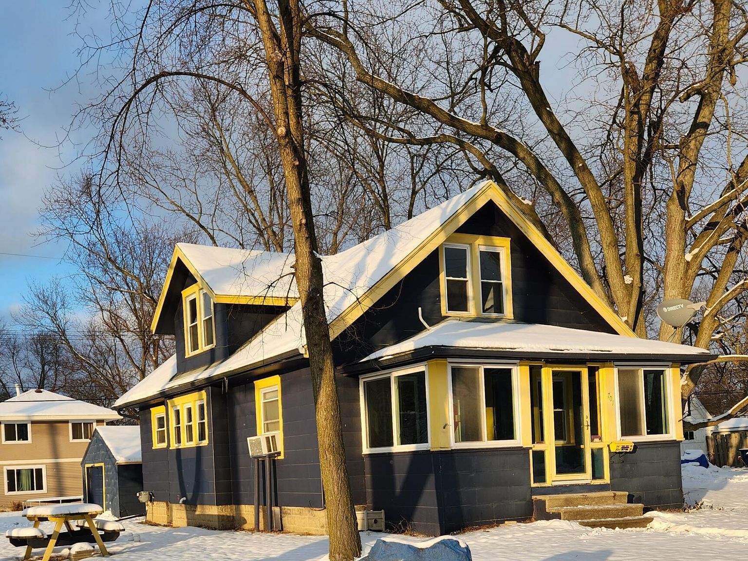 701 E Cavanaugh Rd, Lansing, MI 48910 Zillow