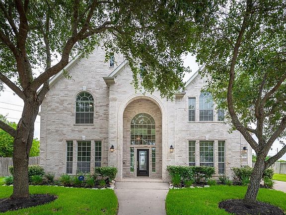 4th image of 5906 Briar Hill Ct