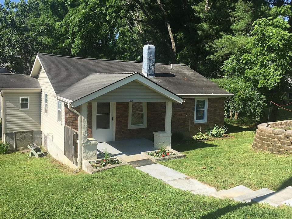 Front Exterior - Parking Pad on Right