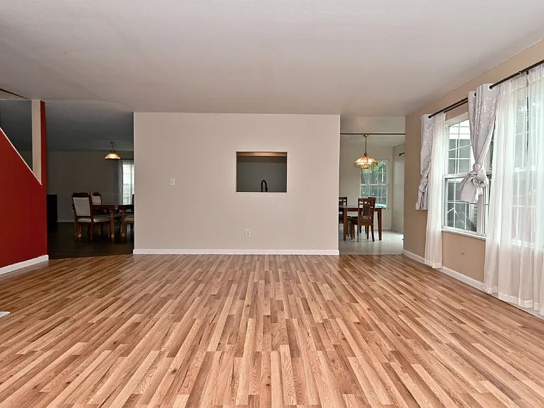 1043 Rentham Ln — Photo 19