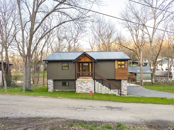 385 Lago Vista Dr, Lebanon, TN 37087