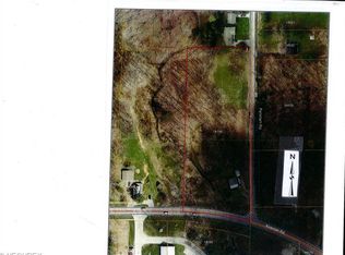 14118 E Center St, Burton, OH 44021