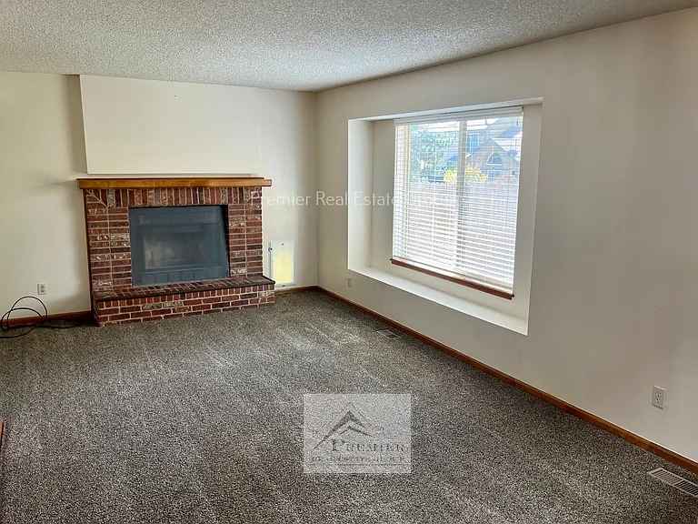 8689 Bellcove Cir — Photo 11