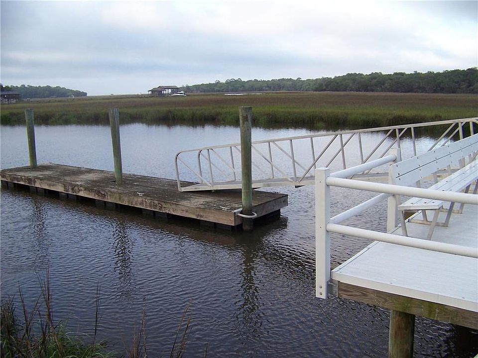 2nd image of 102 Jones Creek Dr