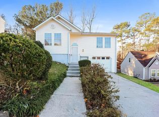 3163 W Point Cir, Douglasville, GA 30135