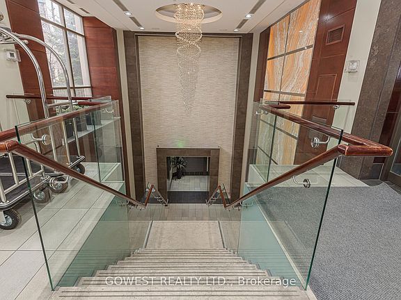 4th image of 310 Burnhamthorpe Rd W #1610