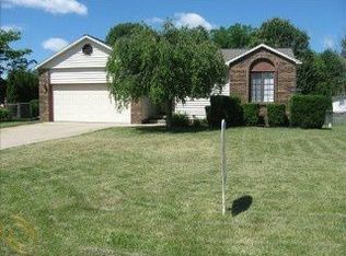 13268 Golden Cir, Fenton, MI 48430