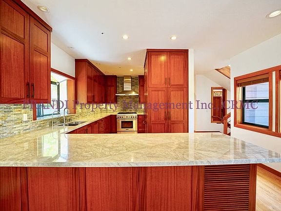 3rd image of 170 Crane Dr