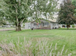 1424 Mill Rd, Emmett, ID 83617