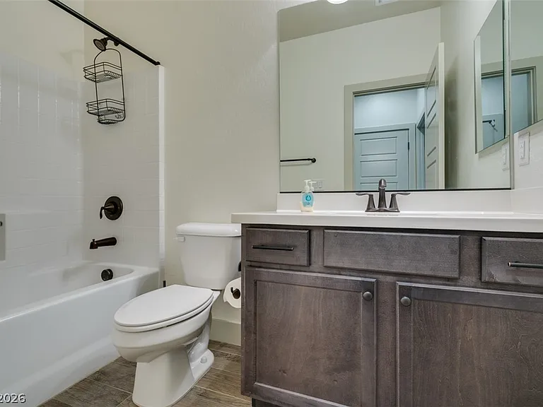 9009 Janice Glen Ave — Photo 21
