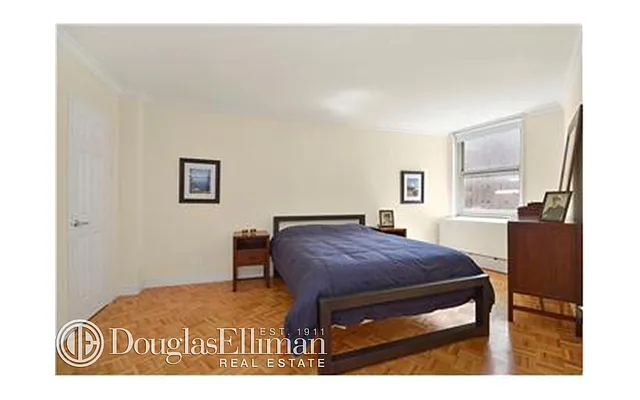 Rented by Douglas Elliman | media 25