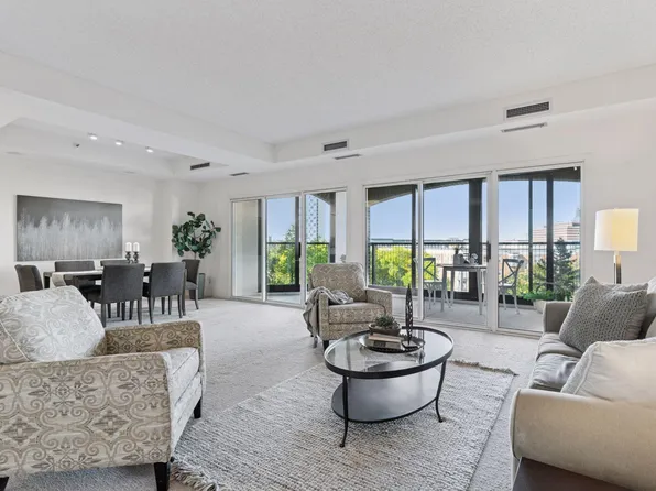 1201 Yale Pl APT 403, Minneapolis, MN 55403